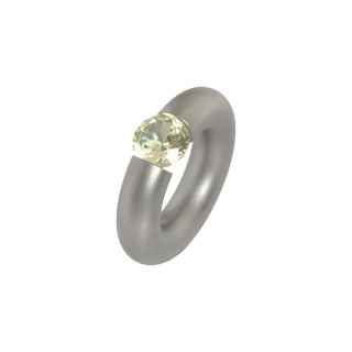 Niessing Ring Stahl und Synthese aus Edelstahl mit synth. Stein, nachhaltiger second-hand Schmuck perfekt aufgearbeitet