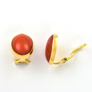 Korallenohrclips aus 750 Gelbgold, nachhaltiger second hand Schmuck perfekt aufgearbeitet