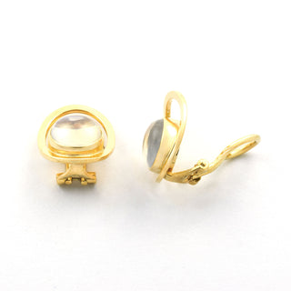 Ohrclips aus 750 Gelbgold mit Mondstein, nachhaltiger second hand Schmuck perfekt aufgearbeitet