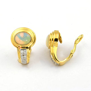 Ohrclips aus 750 Gelb- und Weißgold mit Opal und Diamant, nachhaltiger second hand Schmuck perfekt aufgearbeitet