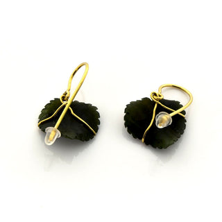 Ohrhänger Blätter aus 750 Gelbgold mit Jade, nachhaltiger second hand Schmuck perfekt aufgearbeitet