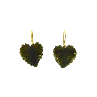 Ohrhänger Blätter mit Jade, nachhaltiger second hand Schmuck perfekt aufgearbeitet