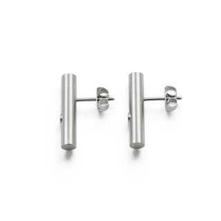 Ohrstecker aus Edelstahl mit Brillant, nachhaltiger second-hand Schmuck perfekt aufgearbeitet