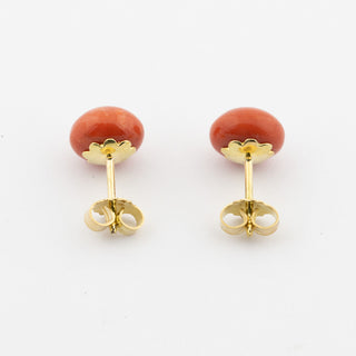 Ohrstecker aus 585 Gelbgold mit Koralle, nachhaltiger second hand Schmuck perfekt aufgearbeitet