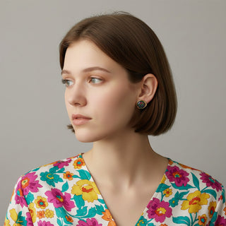 Ohrstecker aus 585 Gelbgold mit Opal und Brillant, nachhaltiger second hand Schmuck perfekt aufgearbeitet