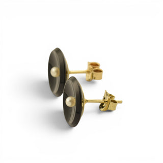 Perlenohrstecker aus 585 Gelbgold mit Onyx, nachhaltiger second-hand Schmuck perfekt aufgearbeitet