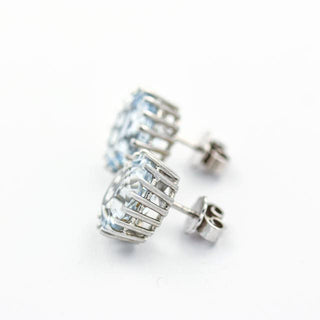 Ohrstecker aus 585 Weißgold mit Aquamarin, nachhaltiger second hand Schmuck perfekt aufgearbeitet