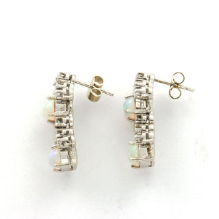 Ohrstecker aus 585 Weißgold mit Opal und Brillant, nachhaltiger second hand Schmuck perfekt aufgearbeitet