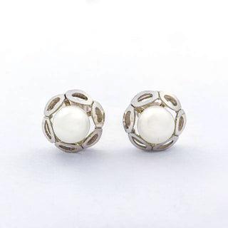 Perlenohrstecker aus 585 Weißgold, nachhaltiger second hand Schmuck perfekt aufgearbeitet
