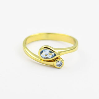 Quinn Toi-et-Moi Ring aus 585 Gelbgold mit Aquamarin und Brillant, nachhaltiger second hand Schmuck perfekt aufgearbeitet