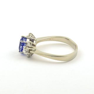 Richarz Saphirring aus 750 Weißgold mit Brillant, nachhaltiger second hand Schmuck perfekt aufgearbeitet