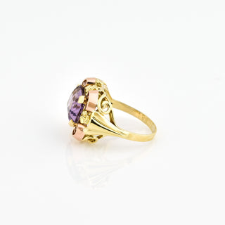 Ring aus 585 Gelb- und Roségold mit Amethyst, nachhaltiger second hand Schmuck perfekt aufgearbeitet