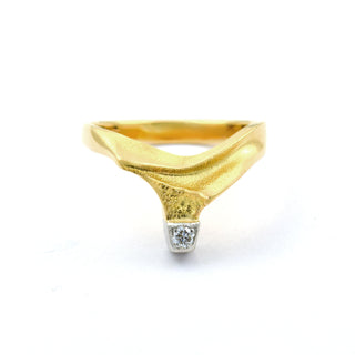 Brillantring aus 750 Gelb- und Weißgold, nachhaltiger second hand Schmuck perfekt aufgearbeitet