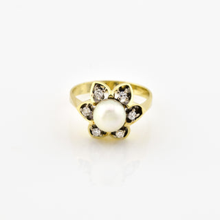 Perlenring aus 585 Gelb- und Weißgold mit Brillant, nachhaltiger second hand Schmuck perfekt aufgearbeitet