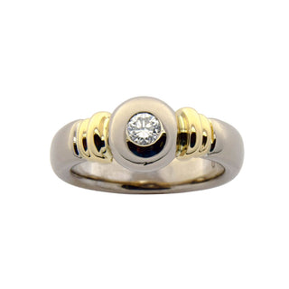 Brillantring aus 750 Gelb- und Weißgold, nachhaltiger second hand Schmuck perfekt aufgearbeitet