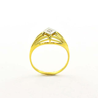 Ring aus 585 Gelb- und Weißgold mit Brillant, nachhaltiger second hand Schmuck perfekt aufgearbeitet