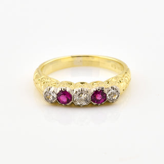 Rubinring aus 585 Gelb- und Weißgold mit Brillant, nachhaltiger second hand Schmuck perfekt aufgearbeitet