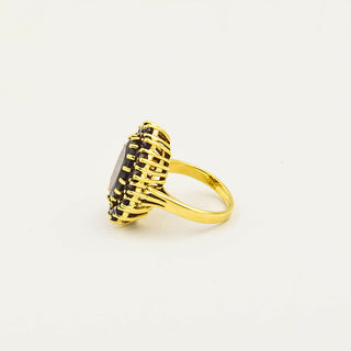 Granatring aus 333 Gelbgold, nachhaltiger second hand Schmuck perfekt aufgearbeitet
