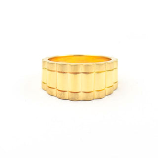 Ring aus 750 Gelbgold, nachhaltiger second hand Schmuck perfekt aufgearbeitet