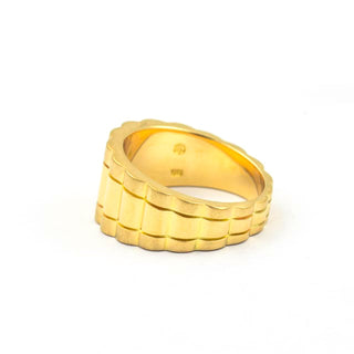 Ring aus 750 Gelbgold, nachhaltiger second hand Schmuck perfekt aufgearbeitet