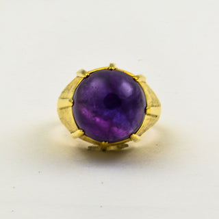Ring aus 585 Gelbgold mit Amethyst, nachhaltiger second hand Schmuck perfekt aufgearbeitet