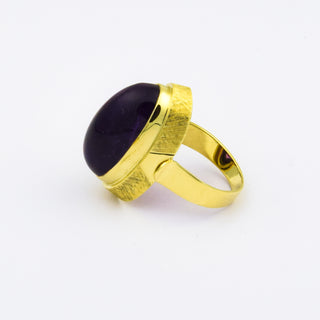 Ring aus 585 Gelbgold mit Amethyst, nachhaltiger second hand Schmuck perfekt aufgearbeitet