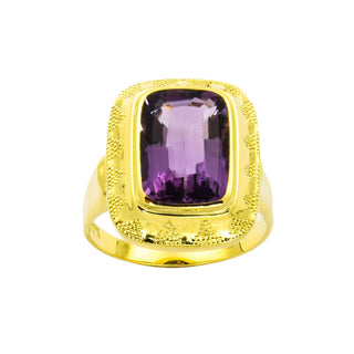Ring aus 585 Gelbgold mit Amethyst, nachhaltiger second hand Schmuck perfekt aufgearbeitet