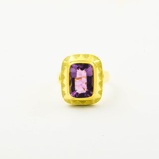 Ring aus 585 Gelbgold mit Amethyst, nachhaltiger second hand Schmuck perfekt aufgearbeitet