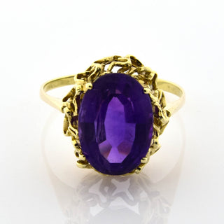 Ring aus 585 Gelbgold mit Amethyst, nachhaltiger second hand Schmuck perfekt aufgearbeitet