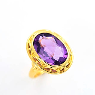 Ring aus 585 Gelbgold mit Amethyst, nachhaltiger second hand Schmuck perfekt aufgearbeitet