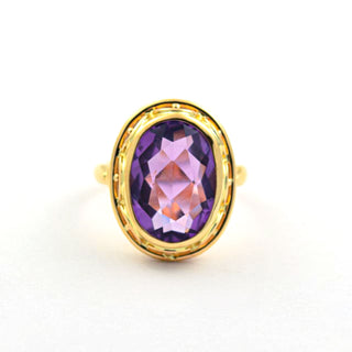 Ring aus 585 Gelbgold mit Amethyst, nachhaltiger second hand Schmuck perfekt aufgearbeitet