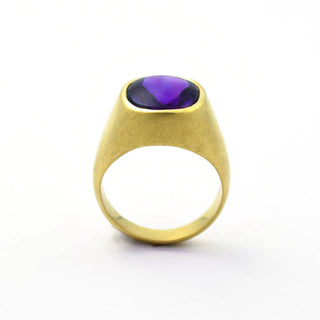 Ring aus 750 Gelbgold mit Amethyst, nachhaltiger second hand Schmuck perfekt aufgearbeitet