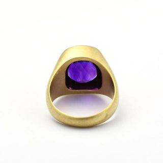 Ring aus 750 Gelbgold mit Amethyst, nachhaltiger second hand Schmuck perfekt aufgearbeitet