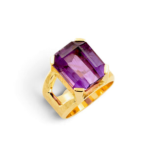 Ring aus 750 Gelbgold mit Amethyst, nachhaltiger second-hand Schmuck perfekt aufgearbeitet