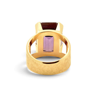Ring aus 750 Gelbgold mit Amethyst, nachhaltiger second-hand Schmuck perfekt aufgearbeitet
