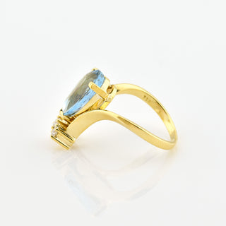 Ring aus 750 Gelbgold mit Aquamarin und Brillant, nachhaltiger second hand Schmuck perfekt aufgearbeitet