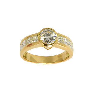 Brillantring aus 750 Gelbgold mit Diamant, nachhaltiger second hand Schmuck perfekt aufgearbeitet