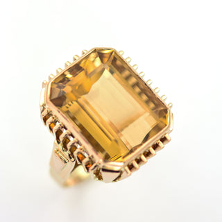 Ring aus 585 Gelbgold mit Citrin, nachhaltiger second hand Schmuck perfekt aufgearbeitet