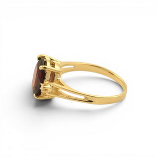 Granatring aus 585 Gelbgold mit Brillant, nachhaltiger second-hand Schmuck perfekt aufgearbeitet