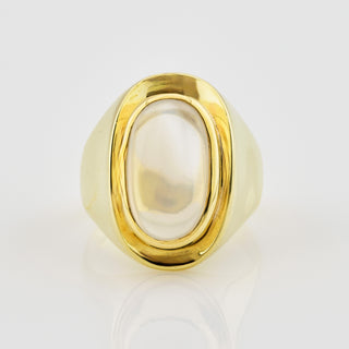 Ring aus 585 Gelbgold mit Mondstein, nachhaltiger second hand Schmuck perfekt aufgearbeitet