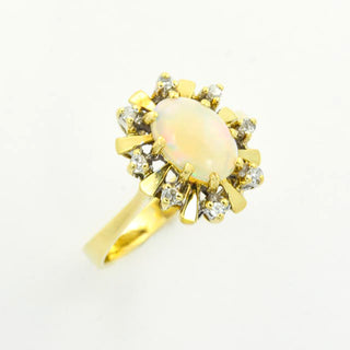 Ring aus 585 Gelbgold mit Opal und Diamant, nachhaltiger second hand Schmuck perfekt aufgearbeitet