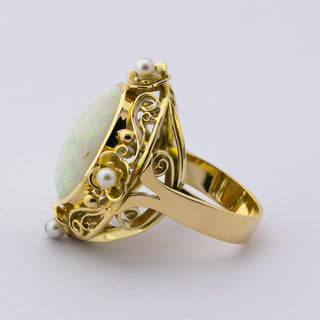 Ring aus 585 Gelbgold mit Opal und Perle, hochwertiger second hand Schmuck perfekt aufgearbeitet