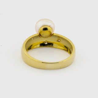 Ring aus 585 Gelbgold mit Perle und Diamant, nachhaltiger second hand Schmuck perfekt aufgearbeitet
