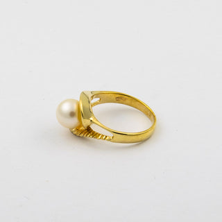 Perlring aus 585 Gelbgold, nachhaltiger second hand Schmuck perfekt aufgearbeitet