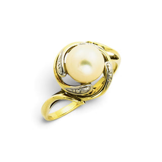 Ring aus 585 Gelbgold mit Perle, nachhaltiger second hand Schmuck perfekt aufgearbeitet