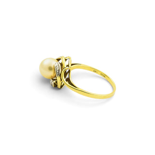 Ring aus 585 Gelbgold mit Perle, nachhaltiger second hand Schmuck perfekt aufgearbeitet