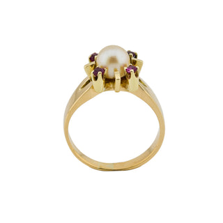 Perlenring aus 585 Gelbgold mit Rubin, nachhaltiger second-hand Schmuck perfekt aufgearbeitet