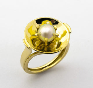 Ring aus 585 Gelbgold mit Perle, hochwertiger second hand Schmuck perfekt aufgearbeitet