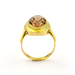 Ring aus 585 Gelbgold mit Rauchquarz, nachhaltiger second hand Schmuck perfekt aufgearbeitet