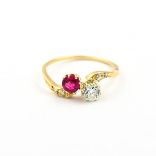 Rubinring aus 585 Gelbgold mit Brillant, nachhaltiger second hand Schmuck perfekt aufgearbeitet